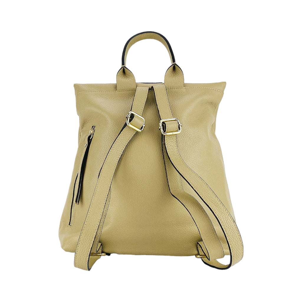 RB1021AL | Women's Soft Backpack in Genuine Leather Made in Italy with Adjustable Shoulder Straps. Shiny Gold Metal Zipper and Accessories - Beige Color - Dimensions: 30 x 34 x 10.5 cm.